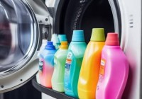 黑色裤子洗衣机清洗技巧