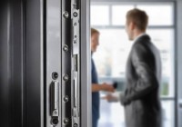 王力防盗门客户咨询专线科普：南充市防盗门灌浆：提升家居安全的秘密武器