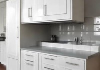 油烟机设计：是嵌入橱柜还是独立放置？