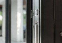 防盗门左开还是右开：安全与美观的双重考量