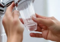樱花热水器全国报修热线解读%被窝里热水器清洗攻略：简单易学，保持温暖卫生